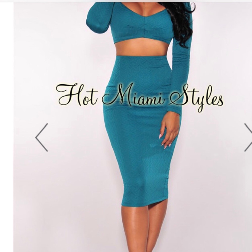 Emerald two piece set
